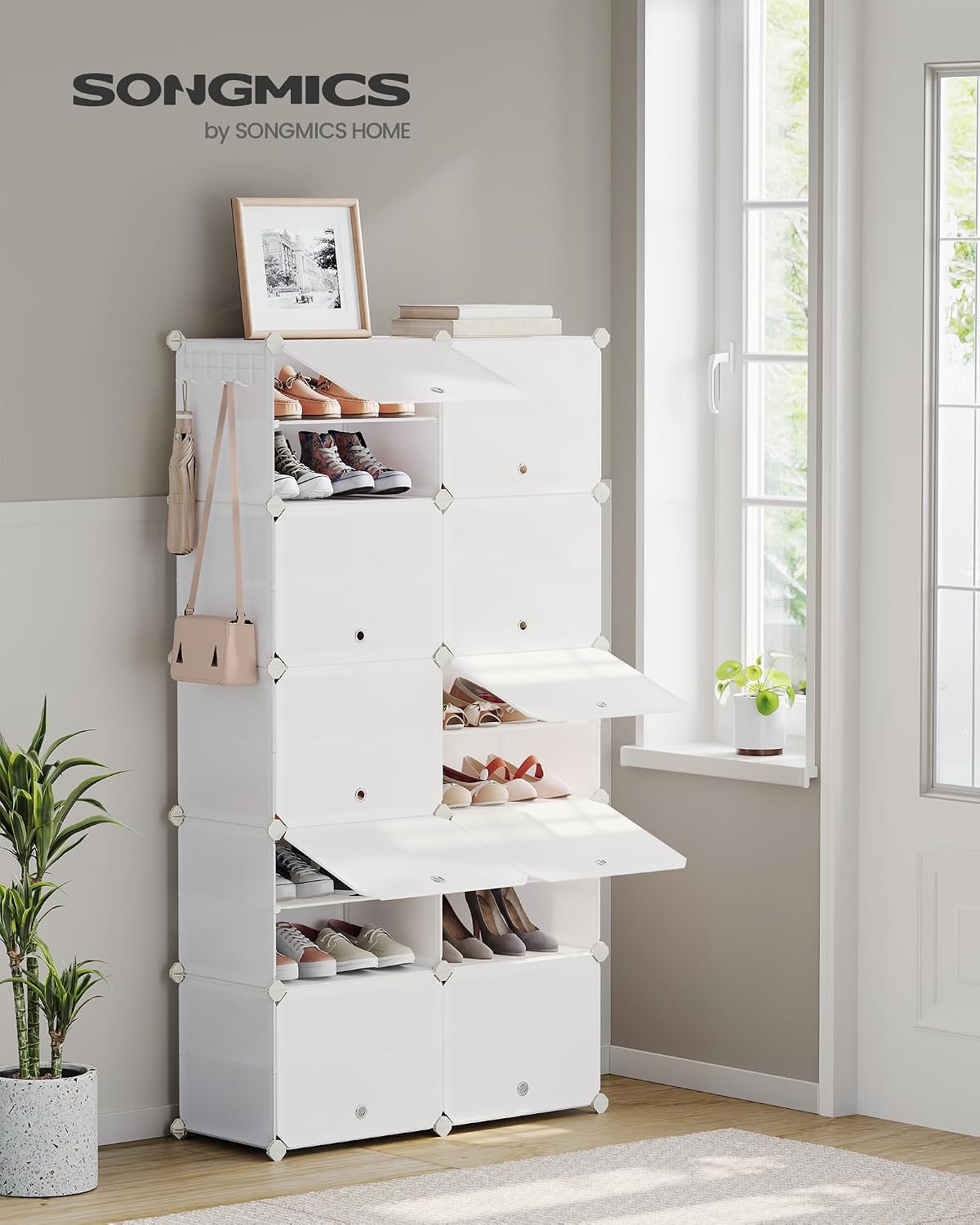 SONGMICS Étagère à Chaussures 10 Compartiments, Étagère de Rangement Modulable, Compartiment de 30 x 40 x 30 cm, Porte, Cadre en Acier, Plastique, pour Couloir, Chambre, Entrée, Noir LPC035B01