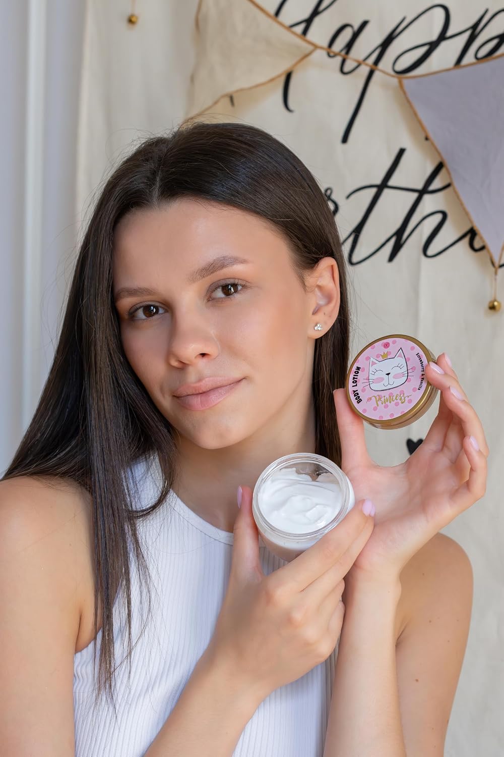 Accentra Coffret cadeau PRINCESS KITTY, coffret cadeau fille avec 250 ml gel douche, 180 ml lait corps, 180 ml gommage corps, 60 ml crème corps, 2 x 40 g bombe de bain, joli panier rose à offrir
