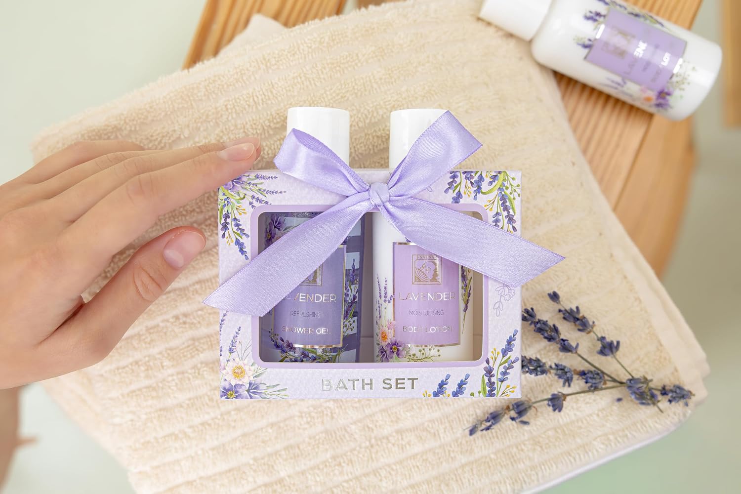 Accentra Set de soins douche pour femmes HONEY JASMINE - Gel douche et lotion dans une belle boîte cadeau - Idéal pour la Saint-Valentin, la Fête des mères & Noël