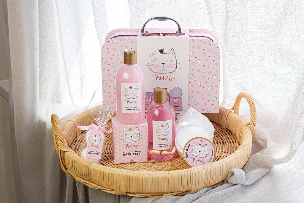 Accentra Coffret cadeau PRINCESS KITTY, coffret cadeau fille avec 250 ml gel douche, 180 ml lait corps, 180 ml gommage corps, 60 ml crème corps, 2 x 40 g bombe de bain, joli panier rose à offrir